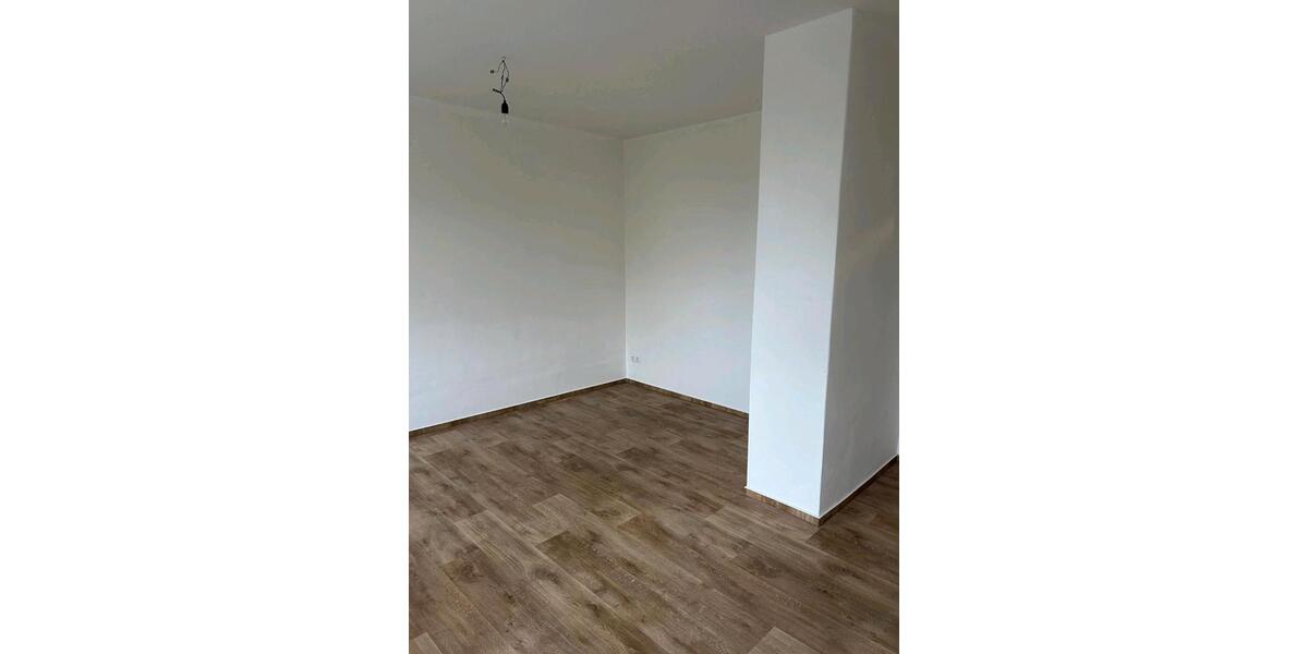 Dachgeschoßwohnung Neustrelitz - 3 Zimmer, 70 m&sup2;, 679&euro; | Angebot:24526039