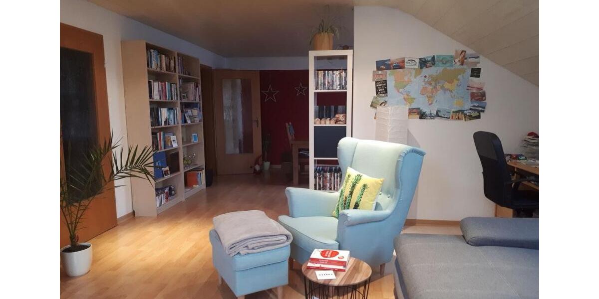 Dachgeschoßwohnung Herrenberg - 3 Zimmer, 76 m&sup2;, 835&euro; | Angebot:25070113