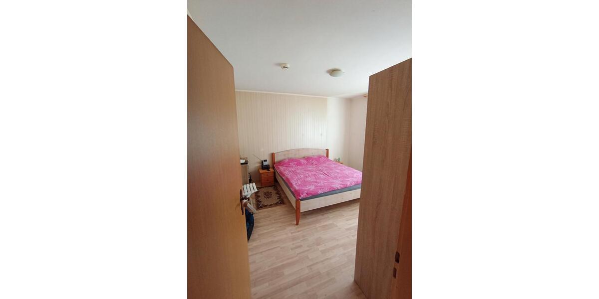 Etagenwohnung Deggendorf - 4 Zimmer, 92 m&sup2;, 830&euro; | Angebot:26356647