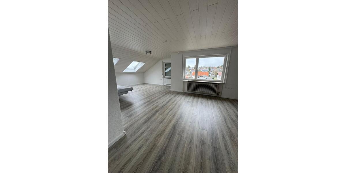 Dachgeschoßwohnung Meßstetten - 3.5 Zimmer, 84 m&sup2;, 750&euro; | Angebot:23846184