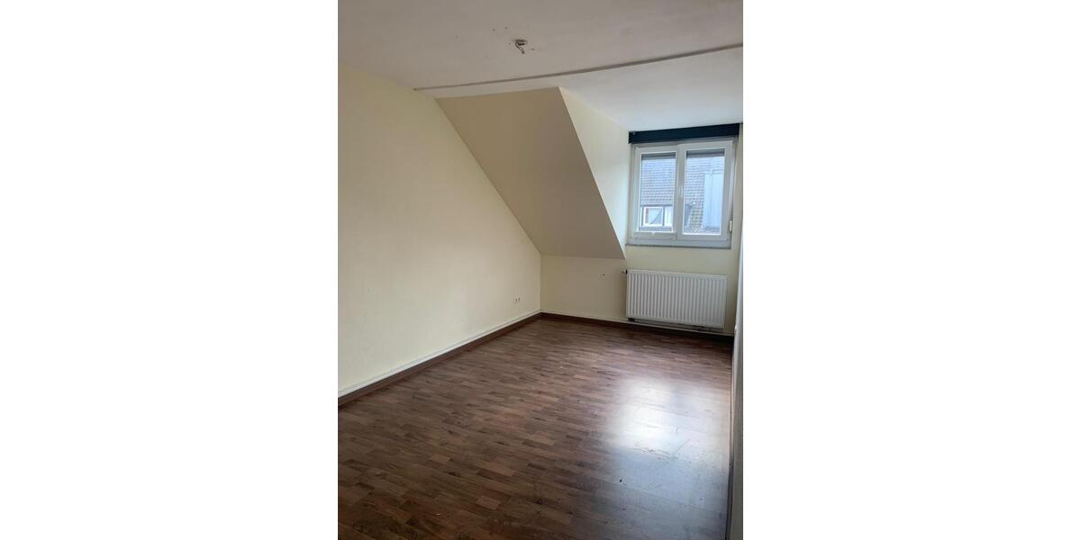 Dachgeschoßwohnung Wesel - 3 Zimmer, 68 m&sup2;, 650&euro; | Angebot:26492806