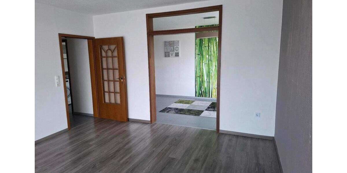 Dachgeschoßwohnung Gütersloh - 3.5 Zimmer, 88 m&sup2;, 1.100&euro; | Angebot:24819790