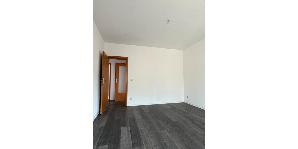 Dachgeschoßwohnung Sangerhausen - 3 Zimmer, 86 m&sup2;, 600&euro; | Angebot:26656969