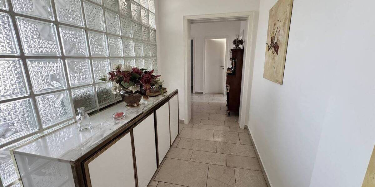Einfamilienhaus Cadolzburg - 6 Zimmer, 217 m&sup2;, 2.350&euro; | Angebot:26712686