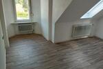 Dachgeschoßwohnung Lage - 3 Zimmer, 77 m&sup2;, 650&euro; | Angebot:25867954