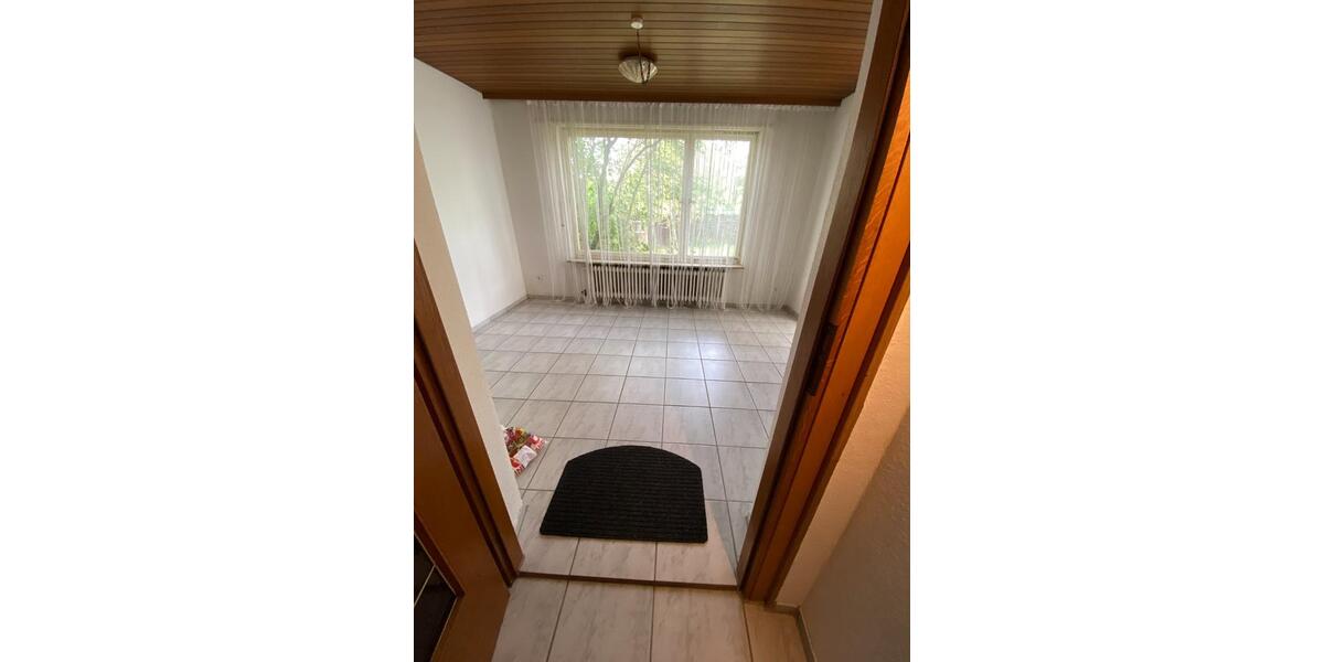 Doppelhaushälfte mit Garten in Leonberg (zentrale Lage) 6 zimmer