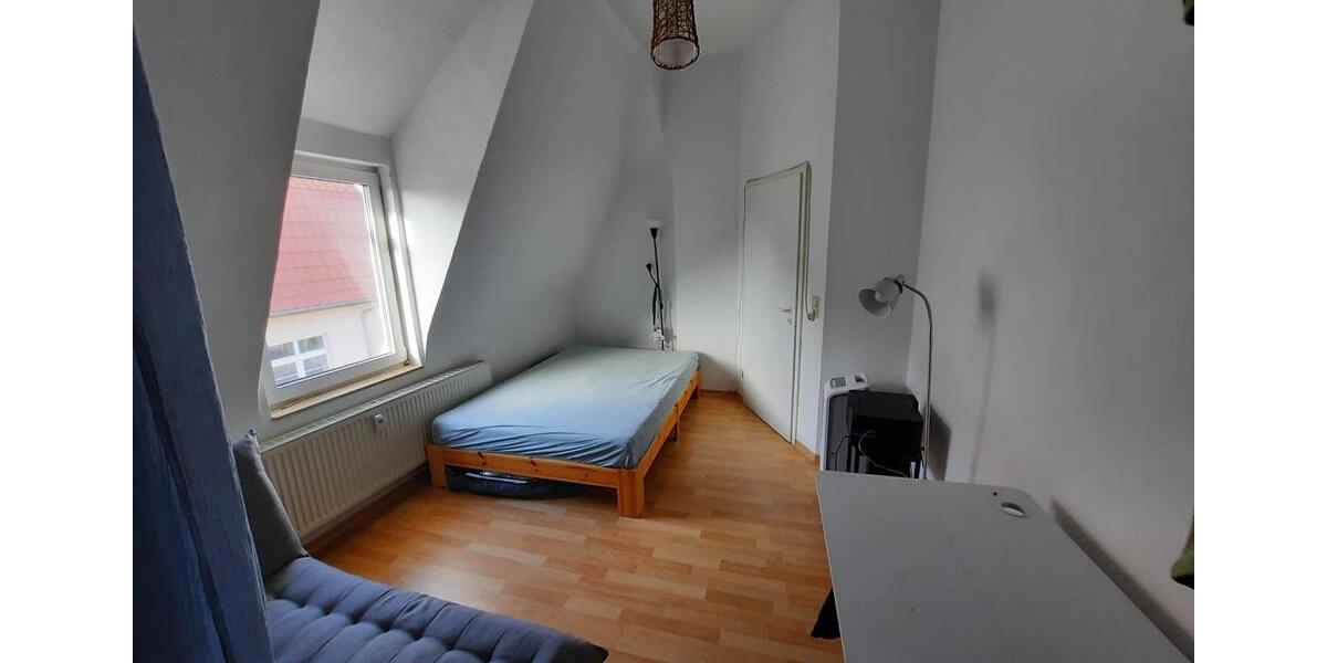 2-Zimmer- Dachgeschosswohnung 2 zimmer