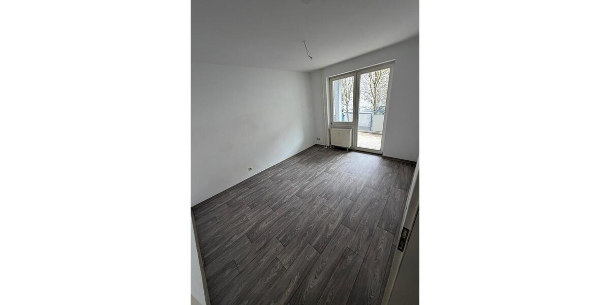 Etagenwohnung Kassel Fasanenhof - 3 Zimmer, 79 m&sup2;, 950&euro; | Angebot:25943870
