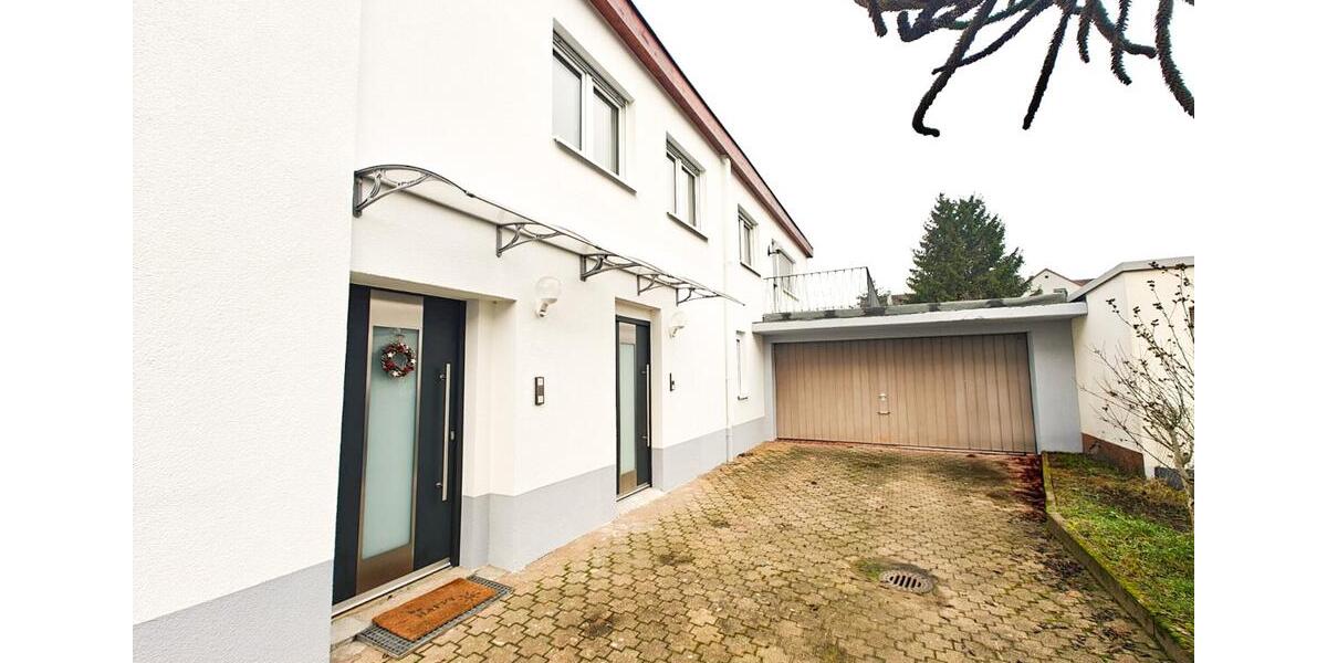 Große Doppelhaushälfte zur Miete in Rheinstetten-Forchheim 4 zimmer