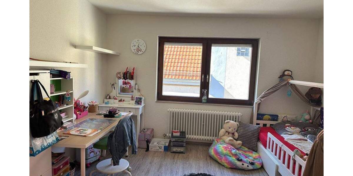 Etagenwohnung Vogtsburg im Kaiserstuhl Oberrotweil - 5 Zimmer, 157 m&sup2;, 1.390&euro; | Angebot:26154125