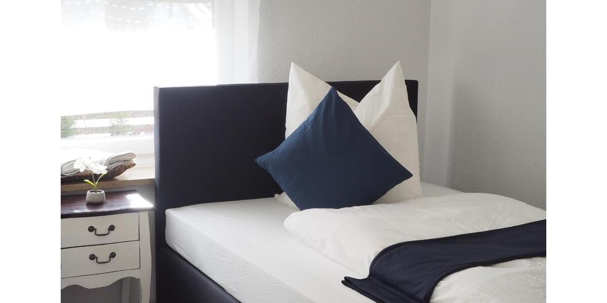 Wohnen auf Zeit Mühlhausen - 9 Zimmer, 200 m&sup2;, 35&euro; | Angebot:11489703