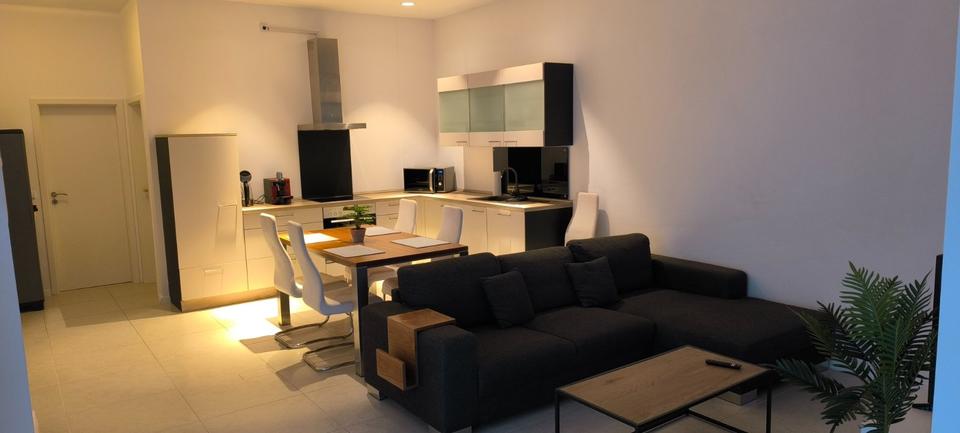 Moderne 2-Zimmer-Wohnung mit Garage in ruhiger, zentraler Lage 2 zimmer