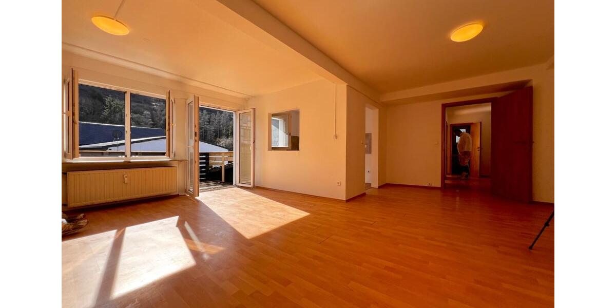 Erdgeschoßwohnung Winterberg - 3.5 Zimmer, 85 m&sup2;, 495&euro; | Angebot:25988603