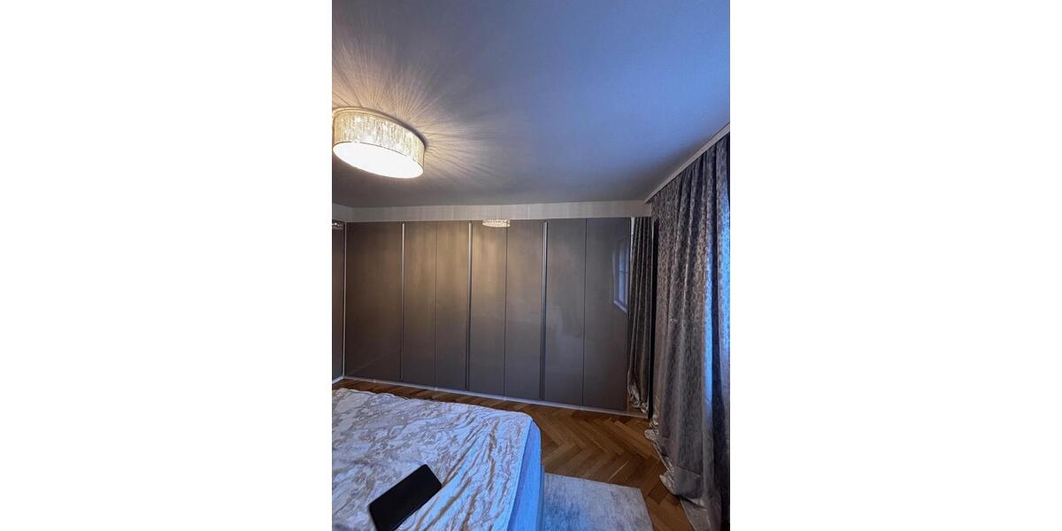 Etagenwohnung München Schwabing-Freimann - 4 Zimmer, 113 m&sup2;, 3.650&euro; | Angebot:26048389