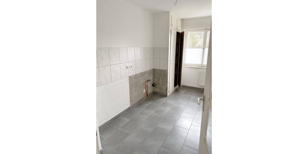 Etagenwohnung Stuttgart Vaihingen - 3 Zimmer, 90 m&sup2;, 1.400&euro; | Angebot:26093792