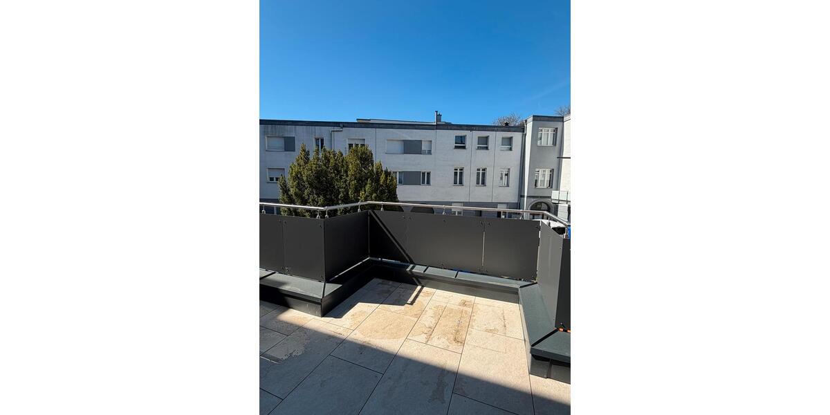 Etagenwohnung Mönchengladbach Süd - 4 Zimmer, 100 m&sup2;, 1.600&euro; | Angebot:26301714