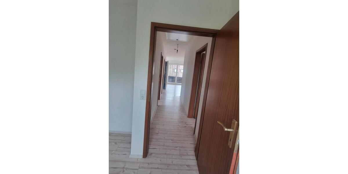 Dachgeschoßwohnung Münster (Hessen) - 3 Zimmer, 68 m&sup2;, 850&euro; | Angebot:26686095