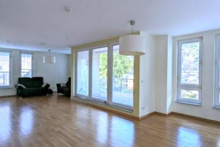 Helle, große 5-Zimmer Maisonette-Wohnung nahe Rathaus Steglitz 5 zimmer
