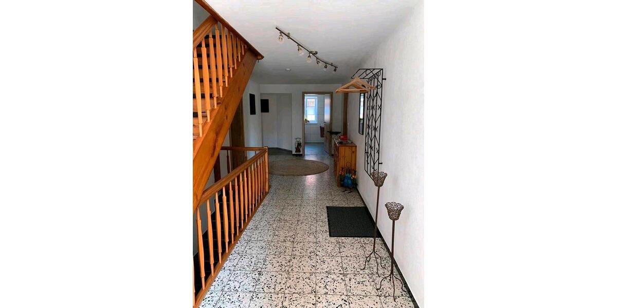 Wohnen auf Zeit Mindelheim - 9 Zimmer, 170 m&sup2;, 525&euro; | Angebot:26486196