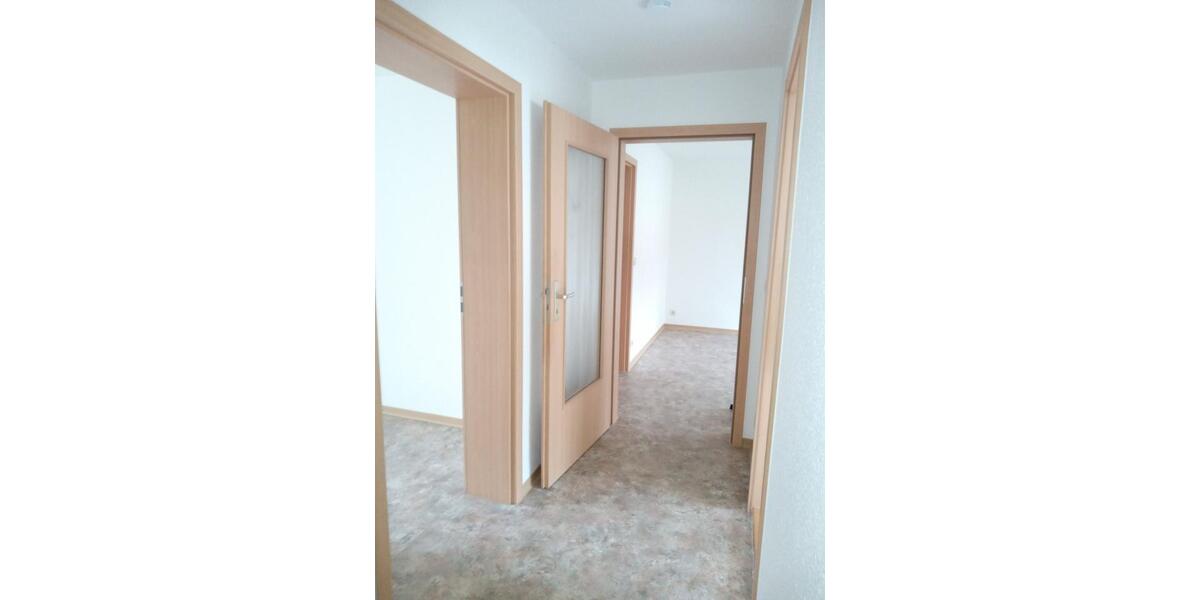 Etagenwohnung Bischofswerda - 3 Zimmer, 58 m&sup2;, 335&euro; | Angebot:26439345