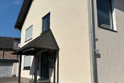 Wohnung Rheinbach-Wormersdorf Wormersdorf - 3 Zimmer, 96 m&sup2;, 975&euro; | Angebot:26477650