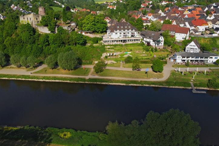 Etagenwohnung Polle - 11 Zimmer, 11&euro; | Angebot:23106653