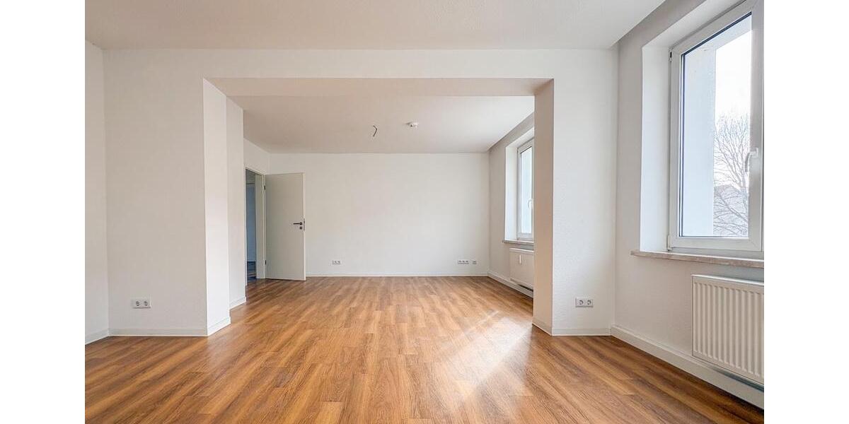 Etagenwohnung Plauen - 5 Zimmer, 116 m&sup2;, 615&euro; | Angebot:25378482