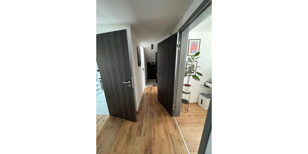 Dachgeschoßwohnung Kempten (Allgäu) Auf der Halde - 3 Zimmer, 85 m&sup2;, 1.270&euro; | Angebot:25971872