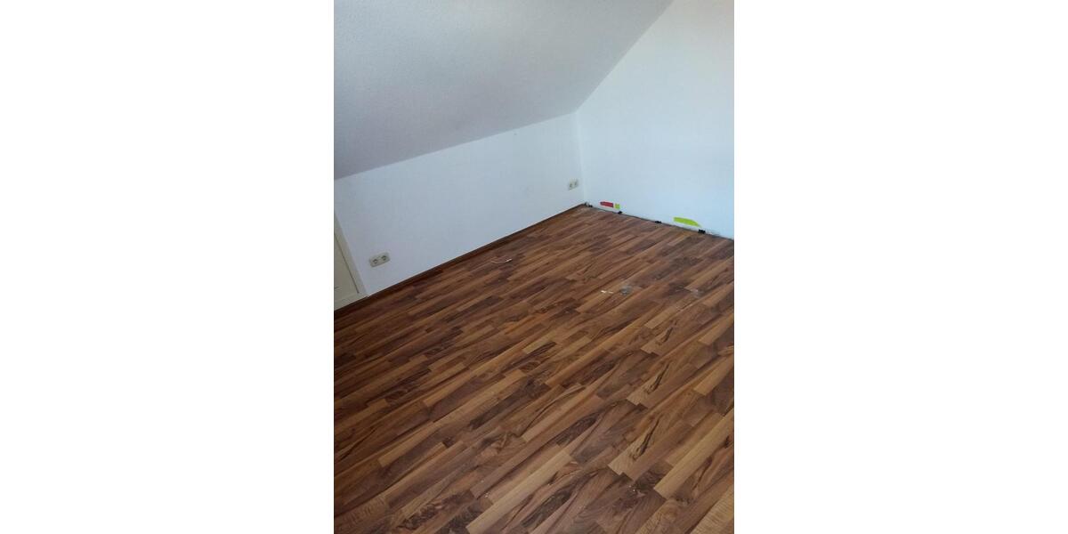 Dachgeschoßwohnung Freilassing - 2 Zimmer, 50 m&sup2;, 670&euro; | Angebot:25144610