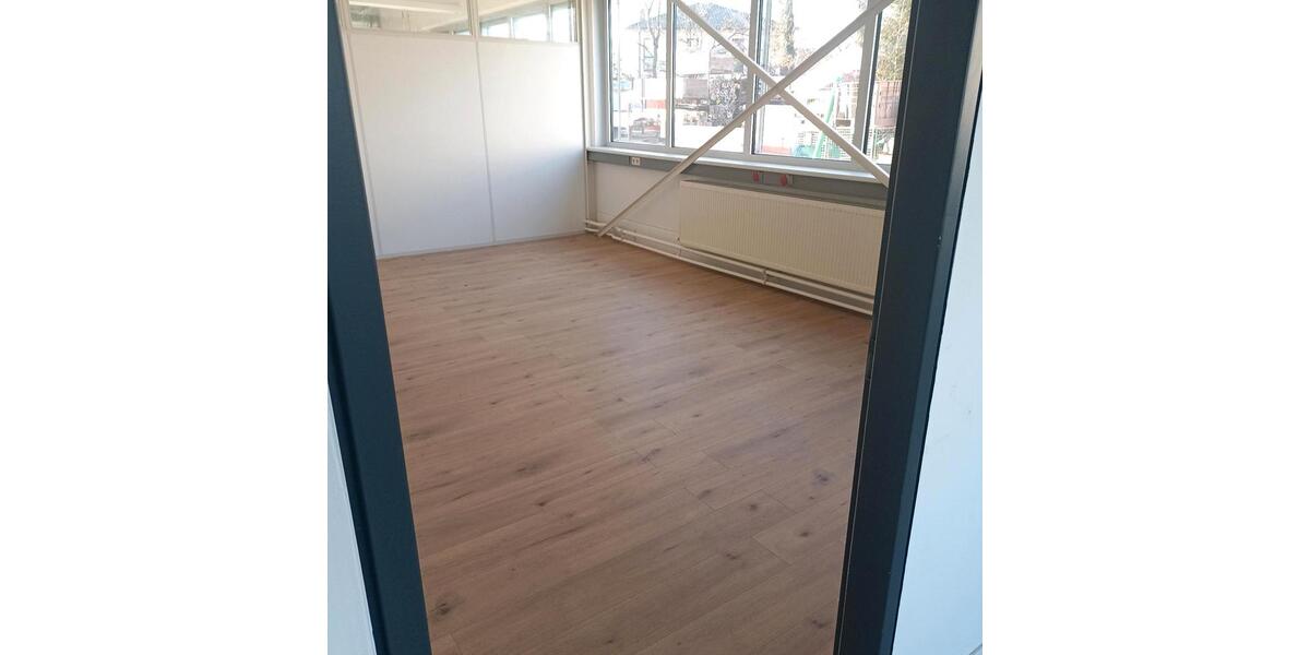 Lagerplatz Industriehalle Garage zimmer