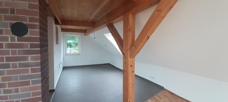 Dachgeschoßwohnung Jacobsdorf - 1 Zimmer, 50 m&sup2;, 460&euro; | Angebot:24429097