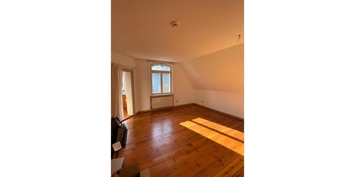 Wohnen auf Zeit Coburg - 3 Zimmer, 150 m&sup2;, 400&euro; | Angebot:26066296