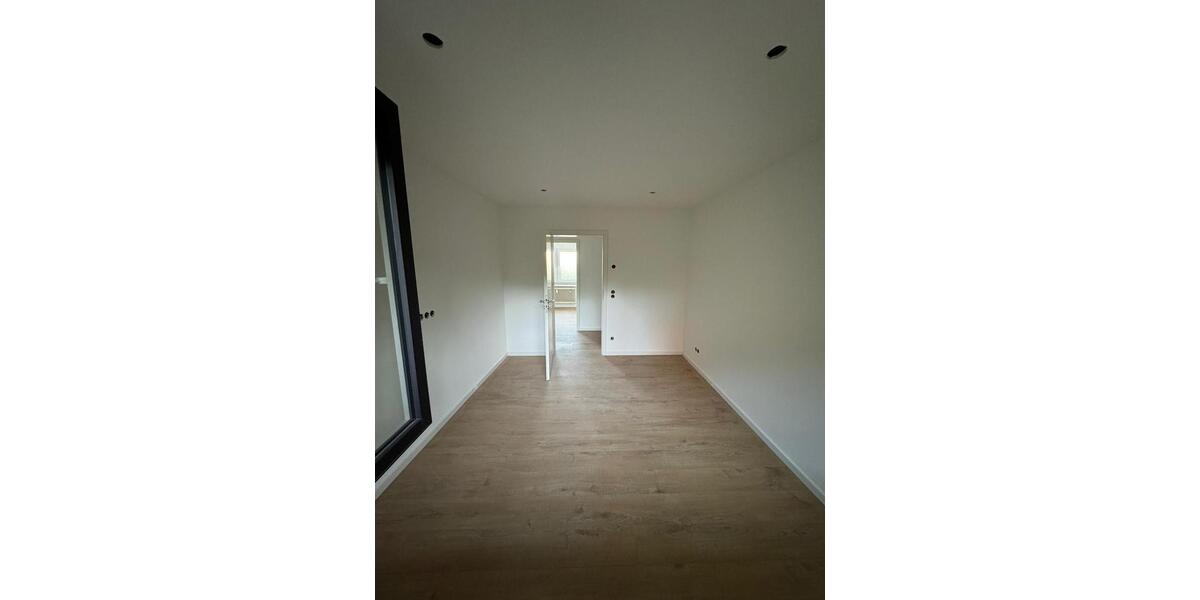 Etagenwohnung Bielefeld Heepen - 4 Zimmer, 95 m&sup2;, 1.350&euro; | Angebot:25822543