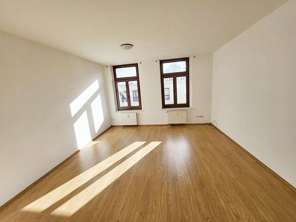 Etagenwohnung Reichenbach im Vogtland - 5 Zimmer, 124 m&sup2;, 580&euro; | Angebot:25753765