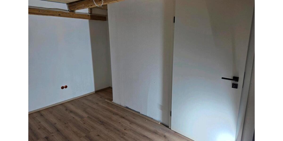 Dachgeschoßwohnung Ehingen - 2.5 Zimmer, 50 m&sup2;, 780&euro; | Angebot:25920543