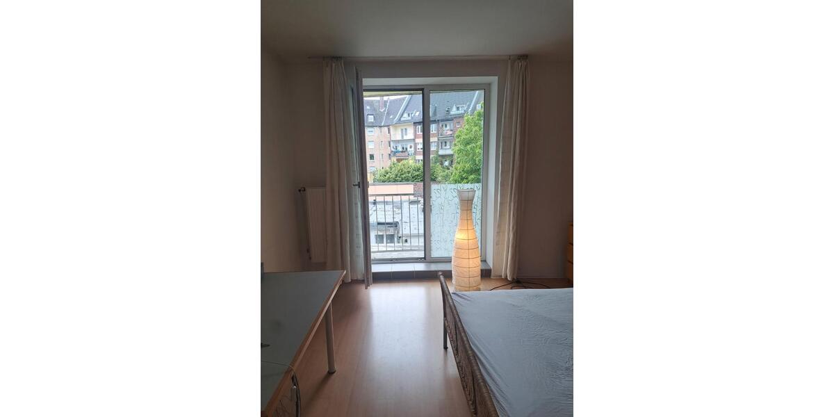 Wohnen auf Zeit Düsseldorf Oberbilk - 1 Zimmer, 18 m&sup2;, 645&euro; | Angebot:26578277