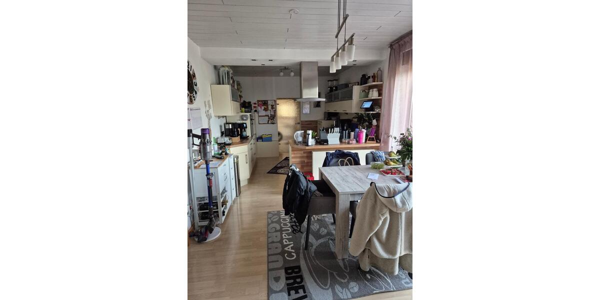 Maisonettenwohnung Edemissen - 4.5 Zimmer, 196 m&sup2;, 1.000&euro; | Angebot:26182606