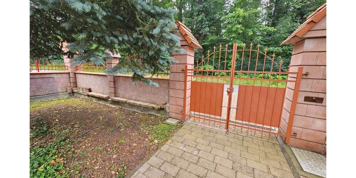 Einfamilienhaus Großpösna - 8 Zimmer, 217 m&sup2;, 2.520&euro; | Angebot:25880904