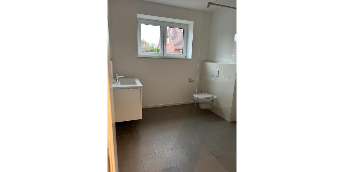 Erdgeschoßwohnung Dänischenhagen - 3 Zimmer, 101 m&sup2;, 1.880&euro; | Angebot:24951598