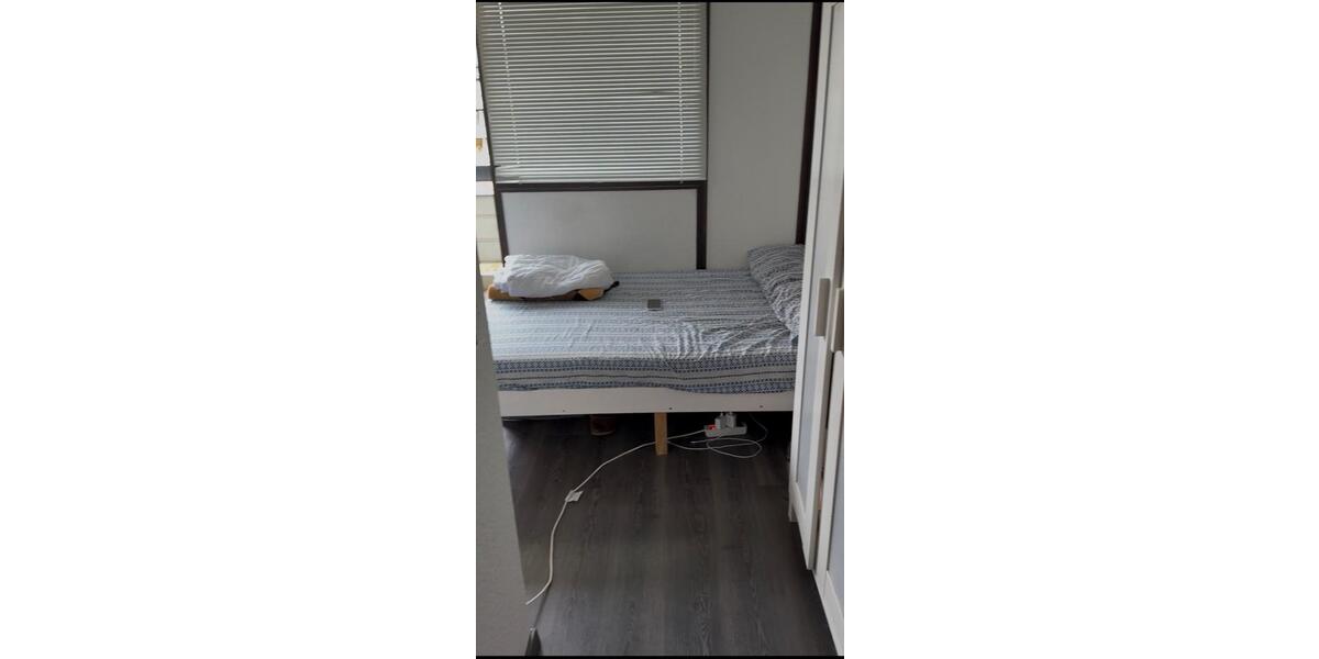Etagenwohnung Köln Lindenthal - 1 Zimmer, 32 m&sup2;, 840&euro; | Angebot:26610445
