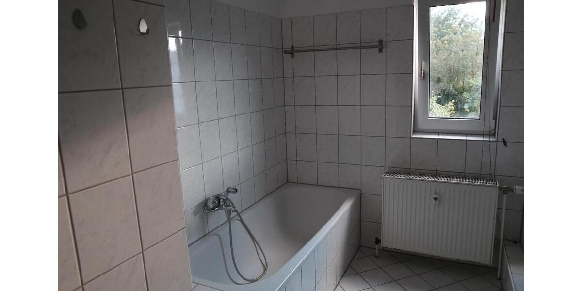 Dachgeschoßwohnung Euskirchen Dom-Esch - 3 Zimmer, 74 m&sup2;, 600&euro; | Angebot:26366545
