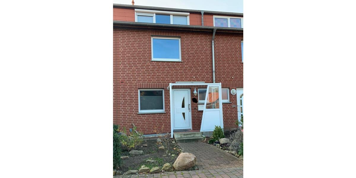 Reihenmittelhaus in Hagenburg zu vermieten - Fotos folgen 5 zimmer