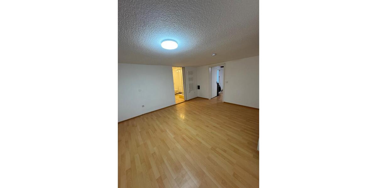 Erdgeschoßwohnung Krumbach (Schwaben) - 2 Zimmer, 60 m&sup2;, 670&euro; | Angebot:24733806