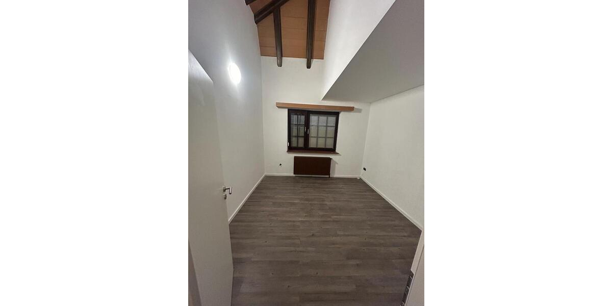 Wohnen auf Zeit Oldenburg Kreyenbrück - 1 Zimmer, 200 m&sup2;, 540&euro; | Angebot:24659926