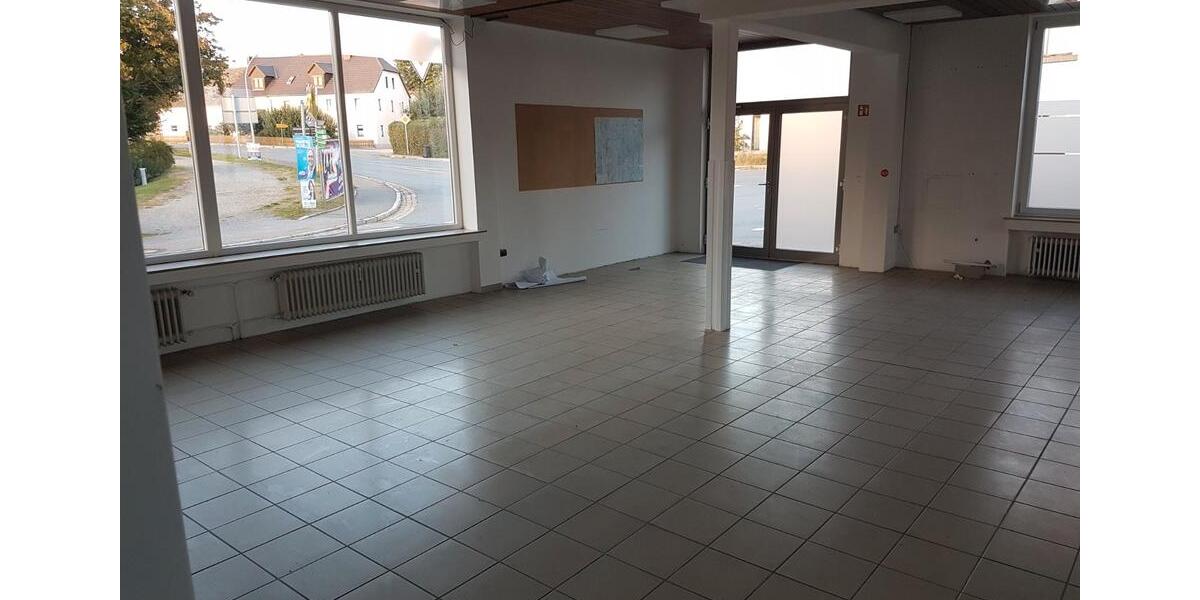 Gewerbeobjekt Moosbach - 700&euro; | Angebot:26522003