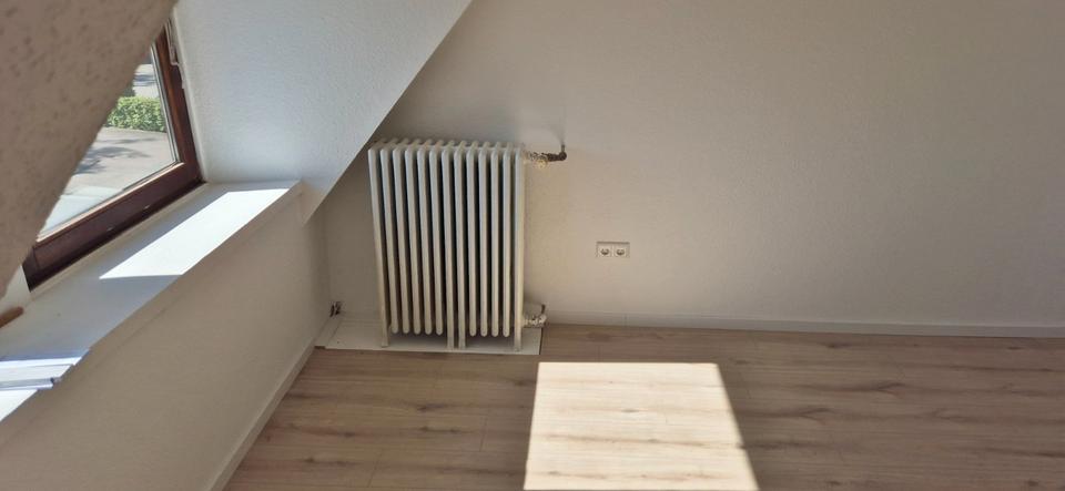 Dachgeschoßwohnung Hude (Oldenburg) - 3 Zimmer, 98 m&sup2;, 900&euro; | Angebot:26433484