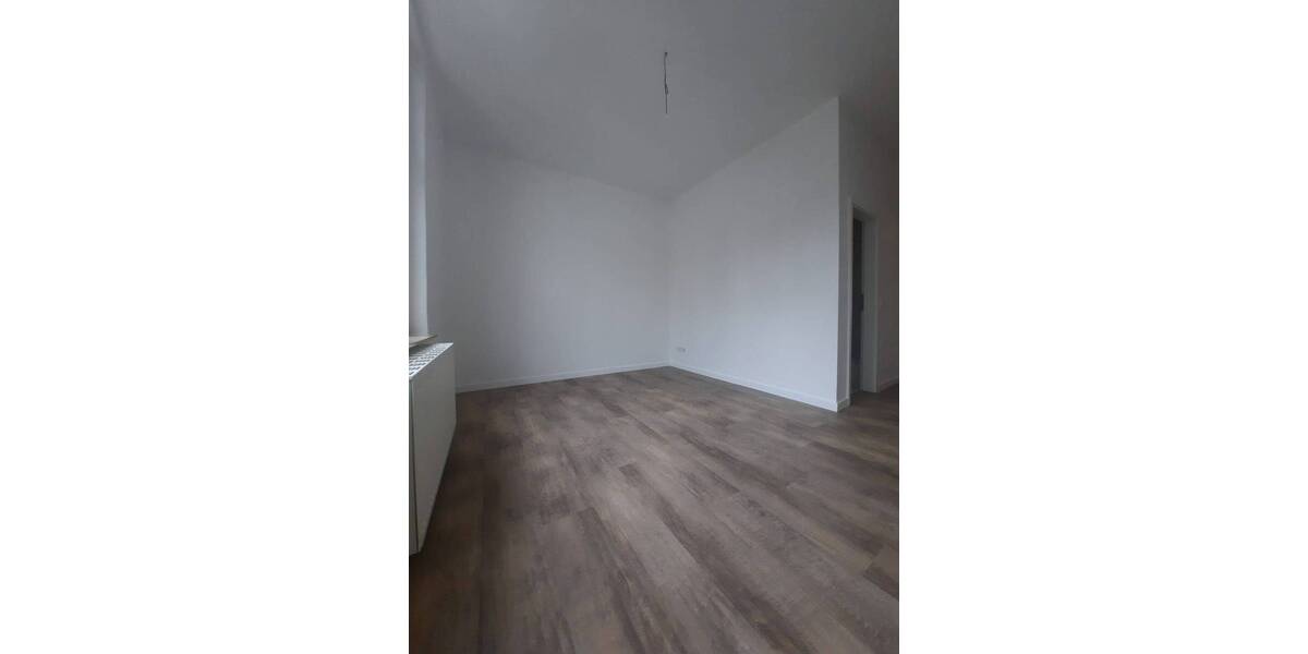 Etagenwohnung Zwickau Pölbitz - 5 Zimmer, 156 m&sup2;, 1.095&euro; | Angebot:26170929
