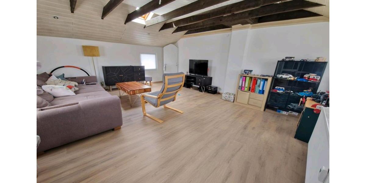 Etagenwohnung Solms - 4 Zimmer, 85 m&sup2;, 1.200&euro; | Angebot:26637462