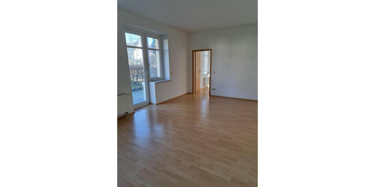 Erdgeschoßwohnung Großenhain - 2 Zimmer, 61 m&sup2;, 400&euro; | Angebot:24877908