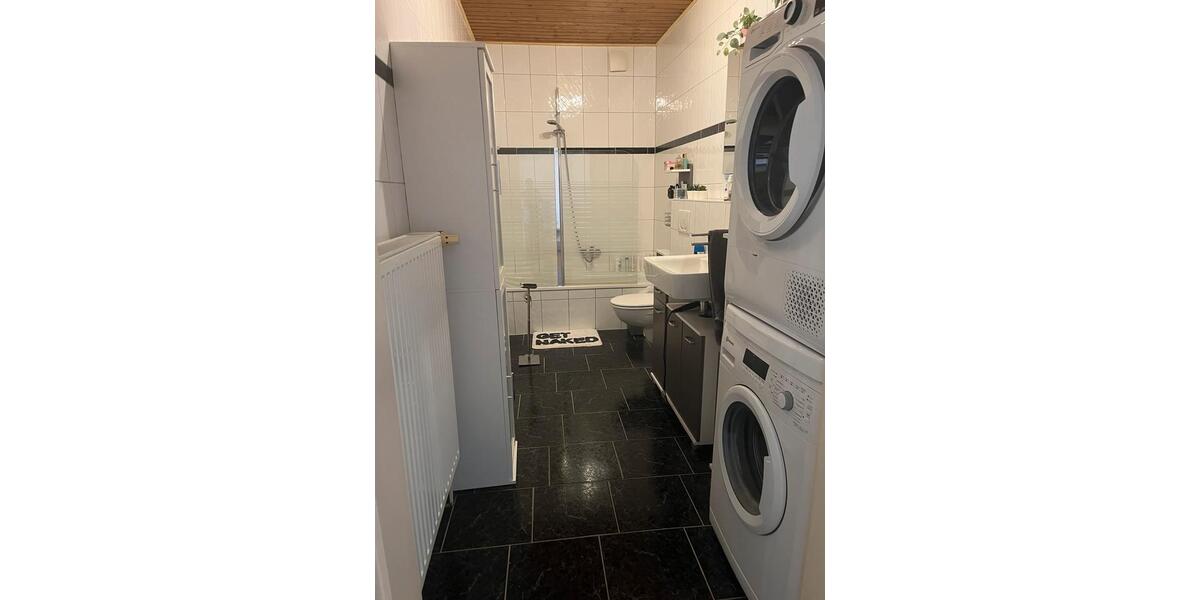 Etagenwohnung Isernhagen - 6 Zimmer, 190 m&sup2;, 1.249&euro; | Angebot:26705850